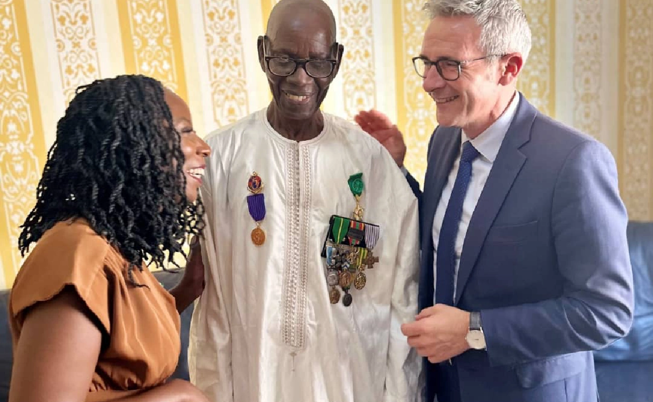 Sénégal/France : Oumar Diemé ancien Tirailleur sénégalais, choisi pour porter la flamme des J. O de Paris 2024 !